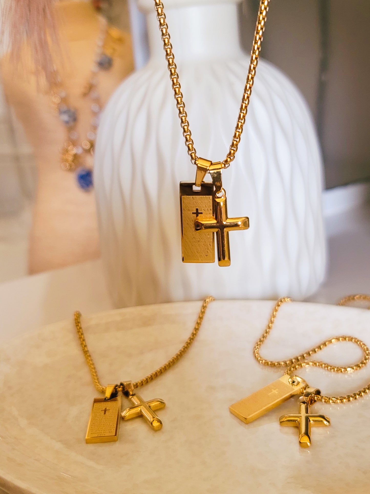 Cross & salmo