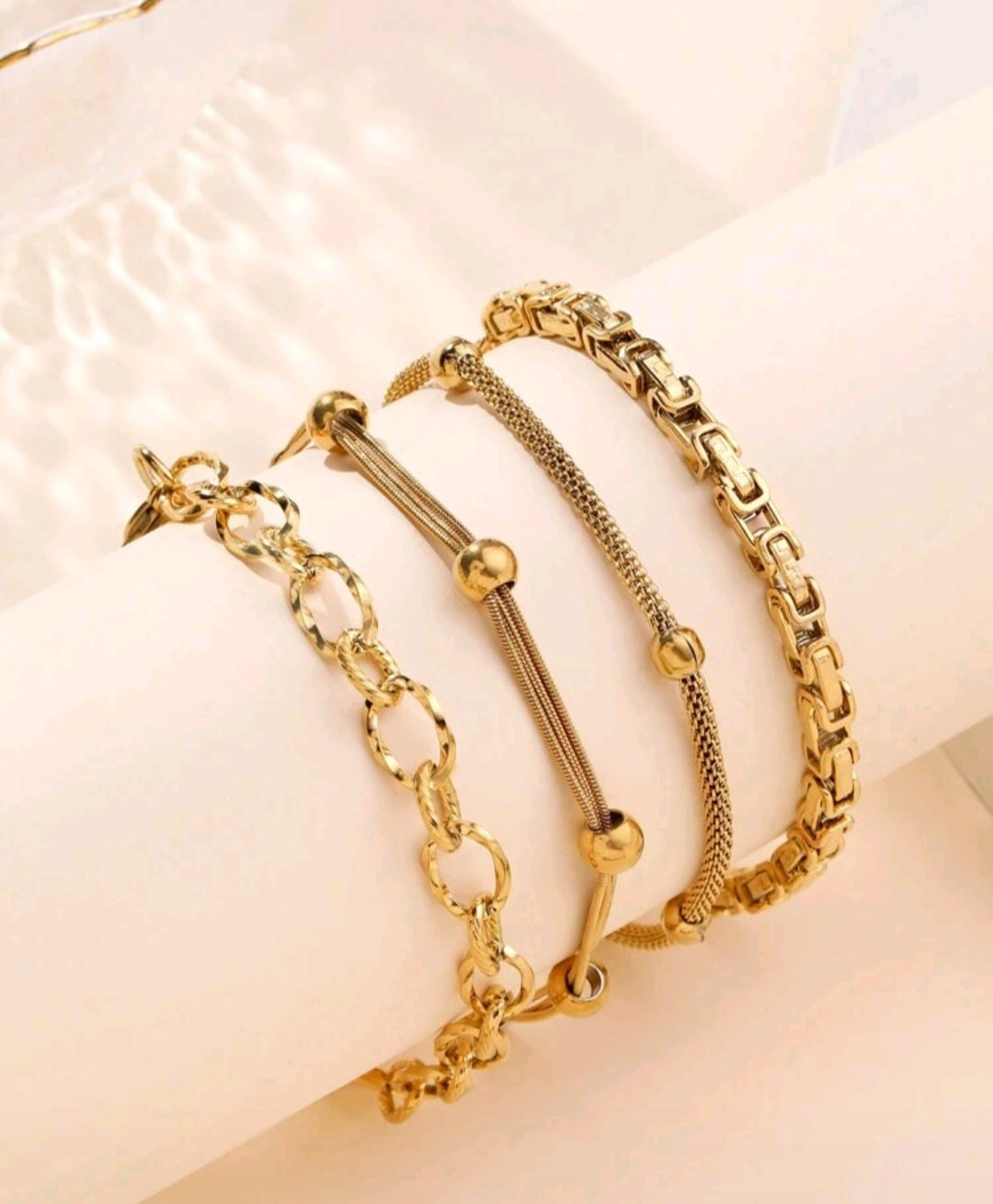 Clasic bracelets