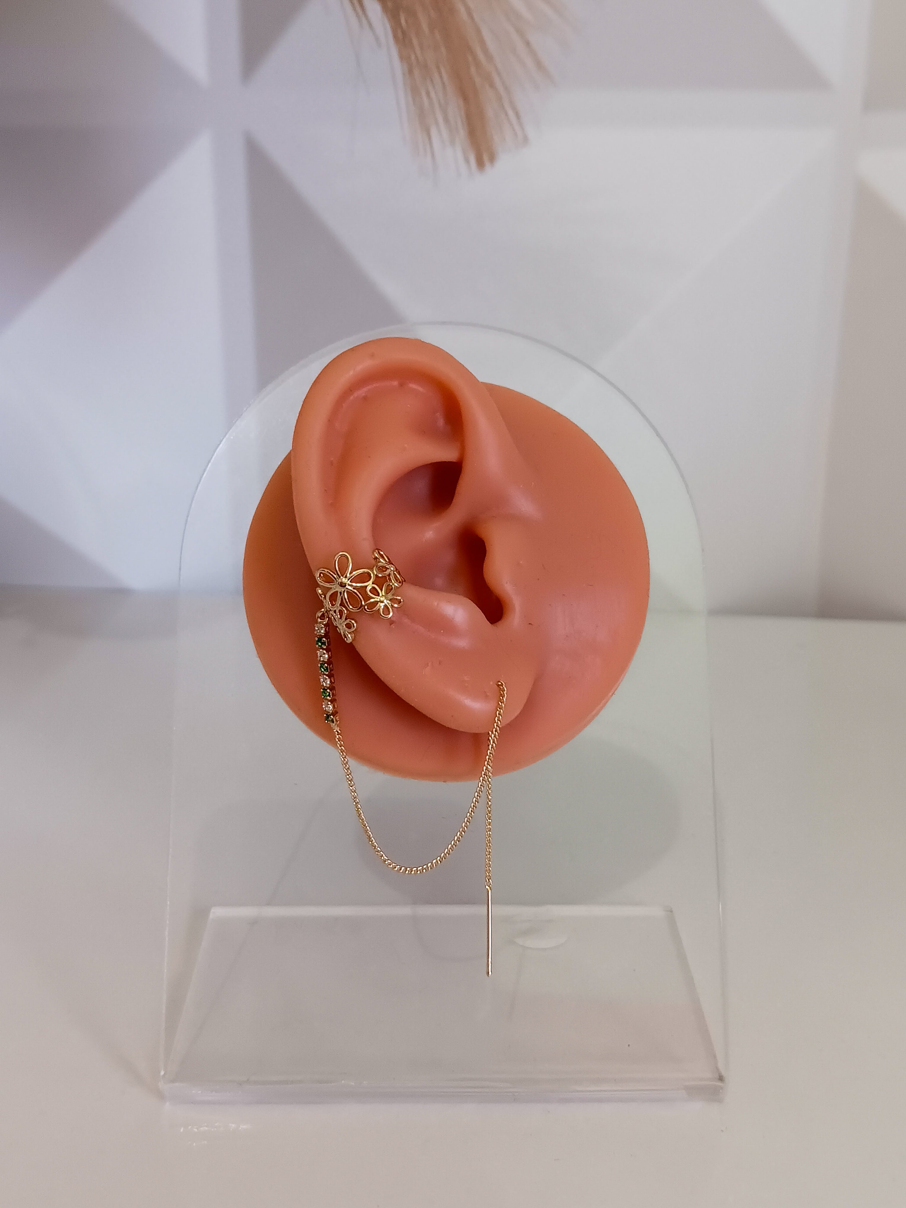 Flower ear cuff