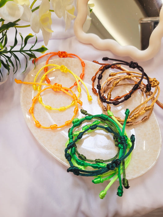 7 nuedos color bracelets