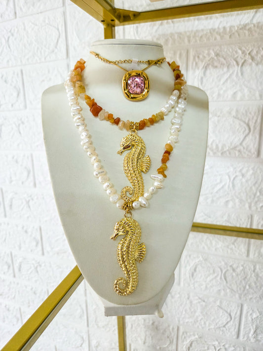 Seahorse necklece