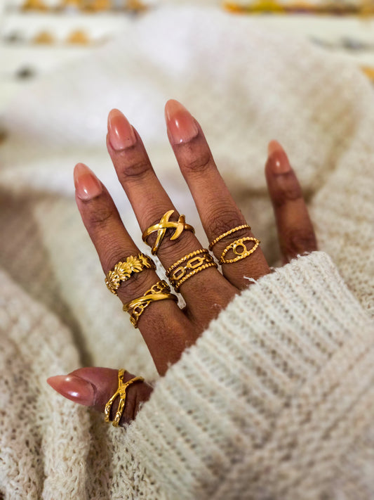 Essential rings