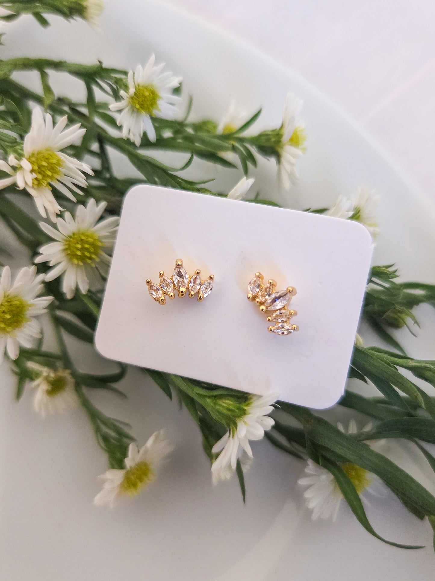 Mini studs