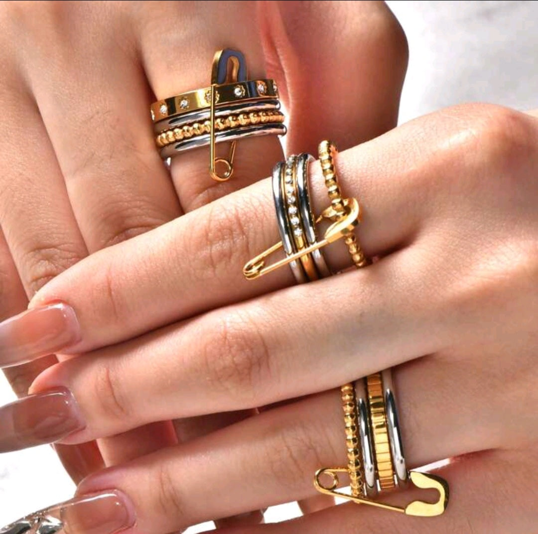 Stak ring
